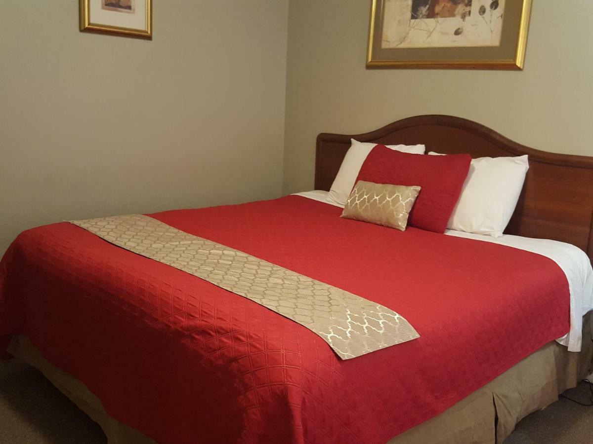 Niagara Inn & Suites Экстерьер фото